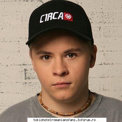 spre si la cel mai glumet din e pus pe nebunii si pe si pe care le si sau pitt;bruce matter