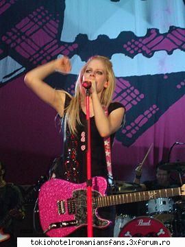 avril lavigne (whibley), mult mai bine sub numele său de avril lavigne (afi: n. 27 septembrie