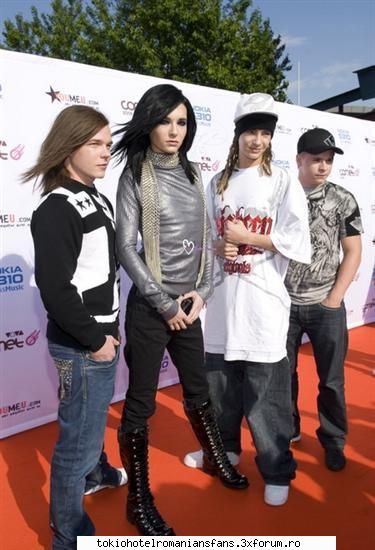 muzeu tokio hotel fanii germani discuta ideea unui muzeu magdeburg tokio hotel. unul din fani decis